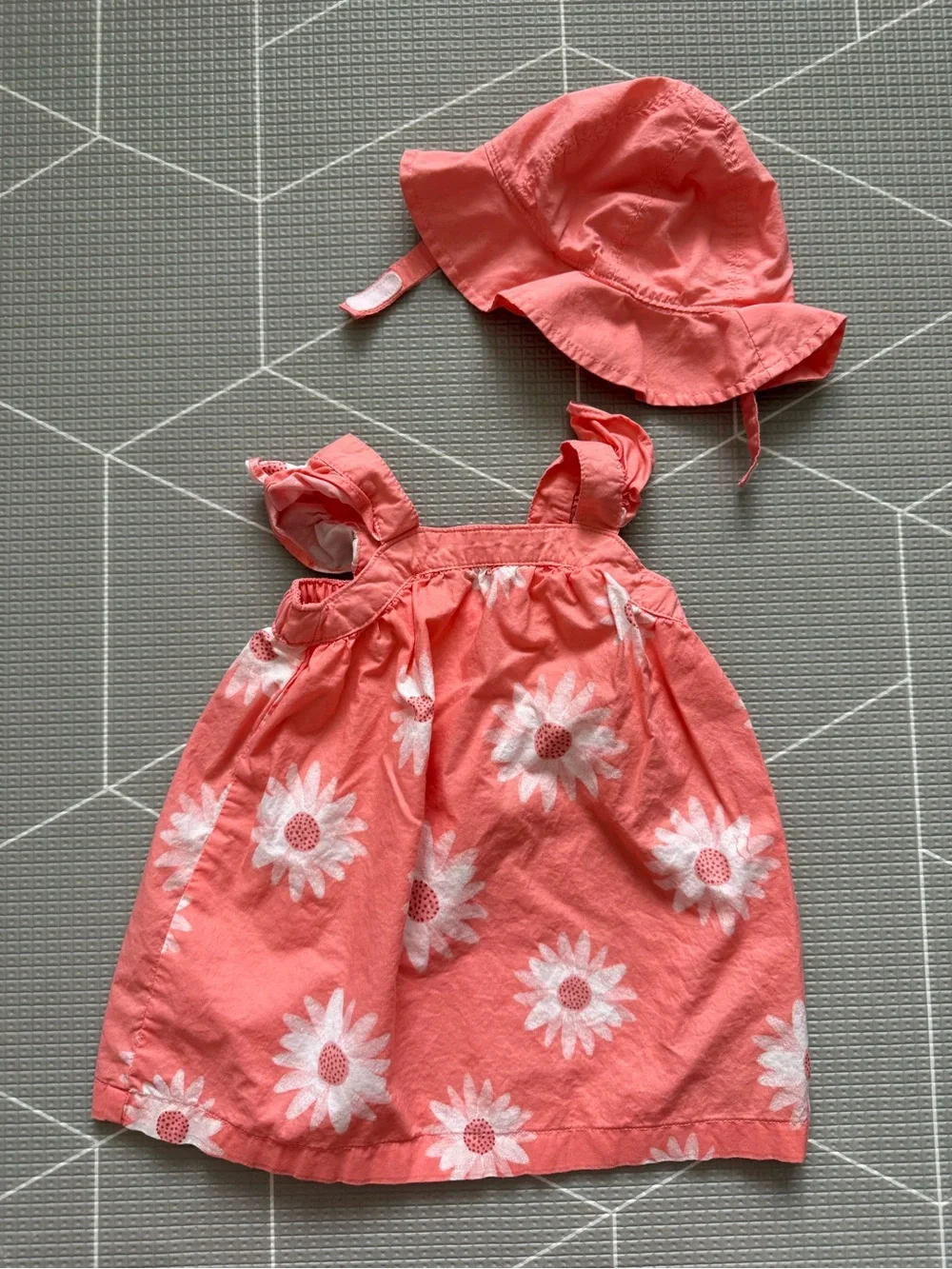 Carters|Baby girl summer dress,Coral Pink with Sunflower print & Matching Hat• - Picture 1 of 6